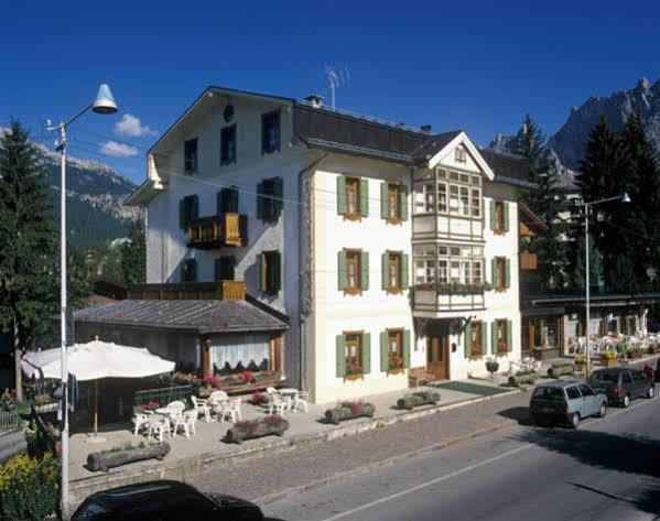 Hotel Alpina ***s Cortina d'Ampezzo